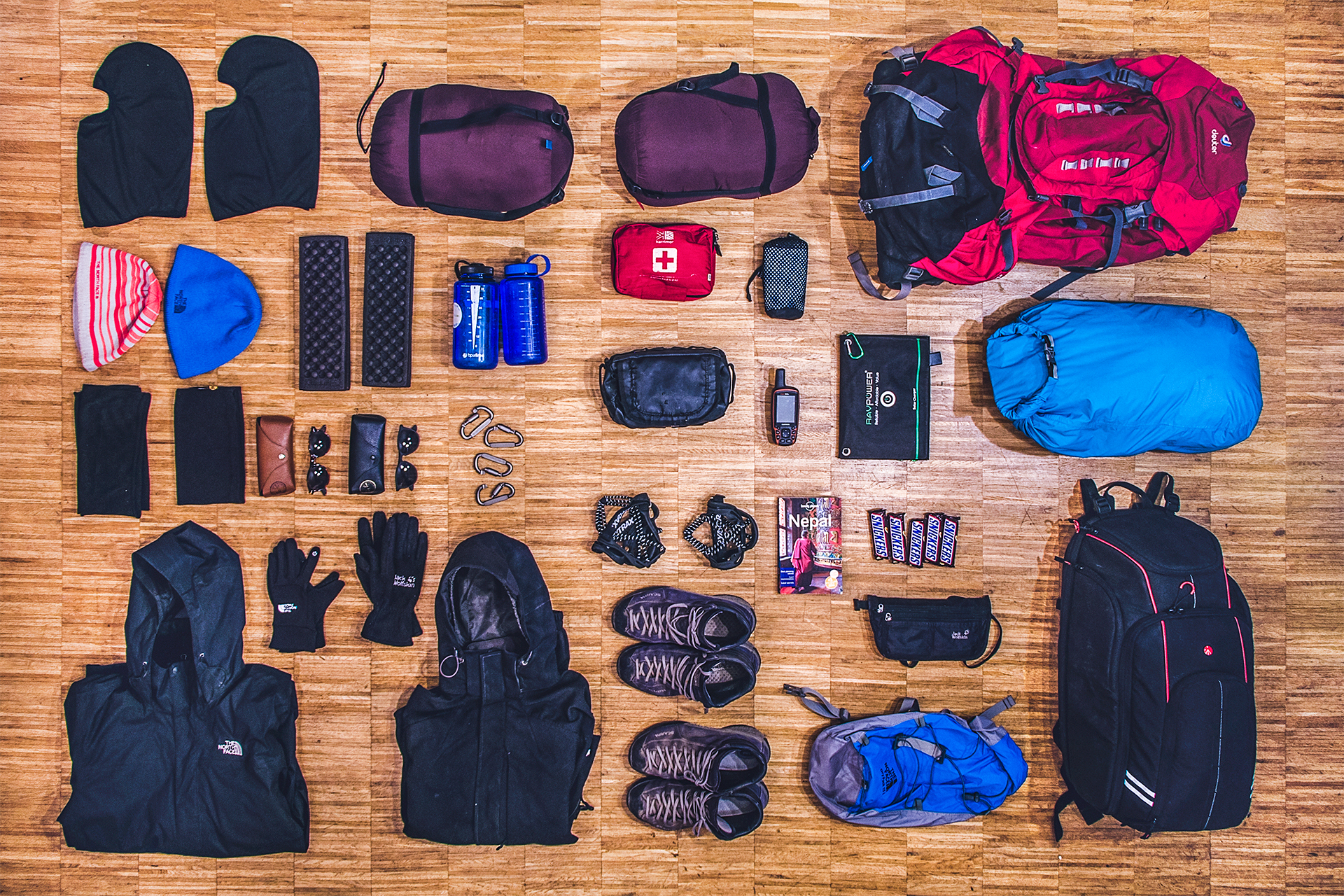 outsidematerial-everest-base-camp-trek-packing-list-everything-you-need